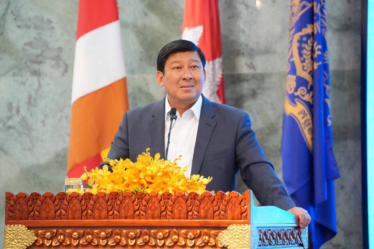 ក្រសួងរៀបចំដែនដី នគរូបនីយកម្ម និងសំណង់ បាននិងកំពុងដាក់ចេញនូវគោលនយោបាយដើម្បីលើកស្ទួយជីវភាពប្រជាជន កំណើនសេដ្ឋកិច្ច និងដើម្បីការអភិវឌ្ឍសង្គម